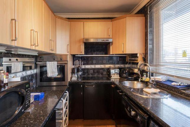 1 Bedroom Flat Close To City With Free Parking Arrangement London Exteriör bild