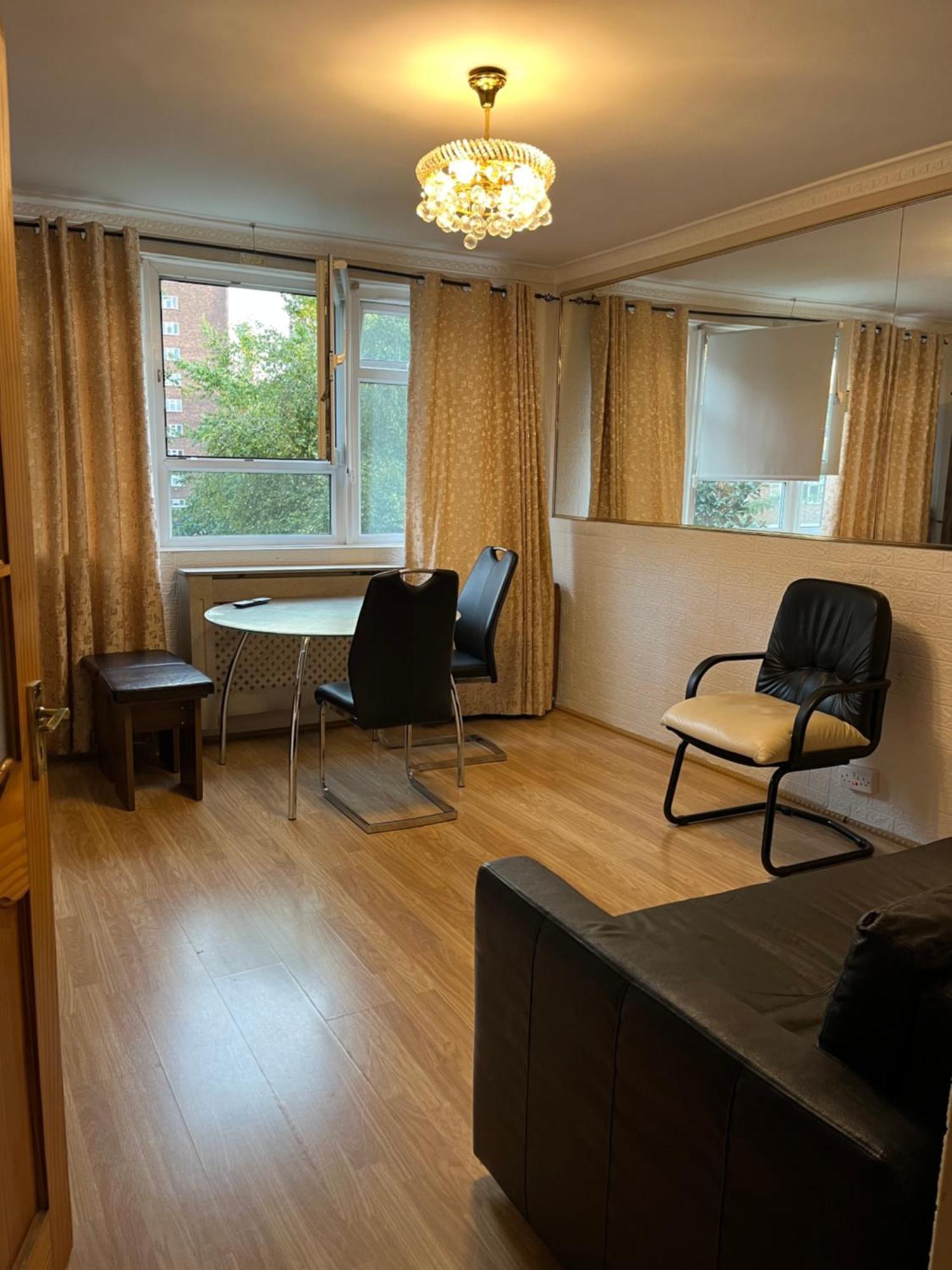 1 Bedroom Flat Close To City With Free Parking Arrangement London Exteriör bild